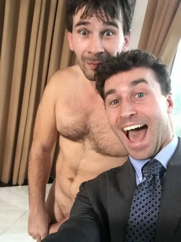 james deen e manuel ferrera