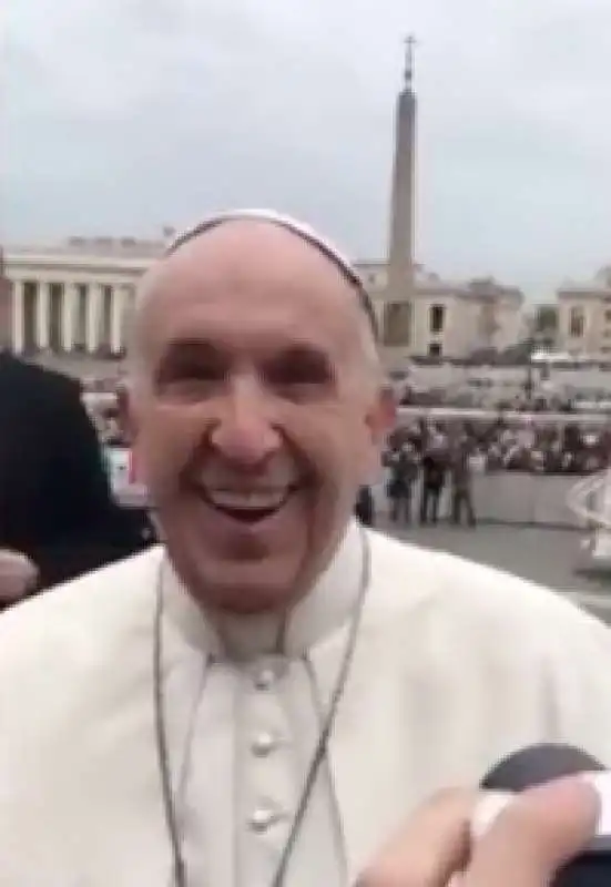 papa francesco barzellettiere  3