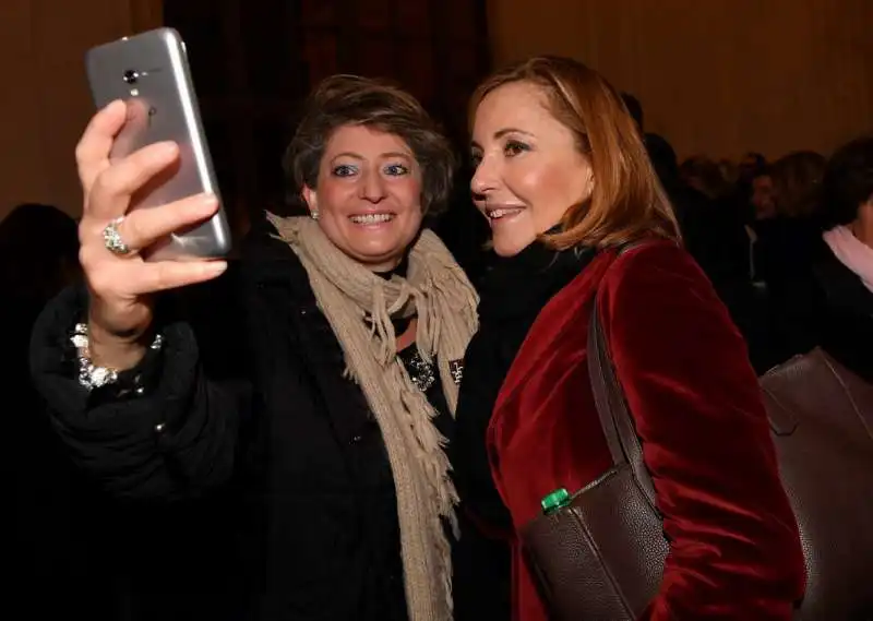 un selfie con barbara palombelli