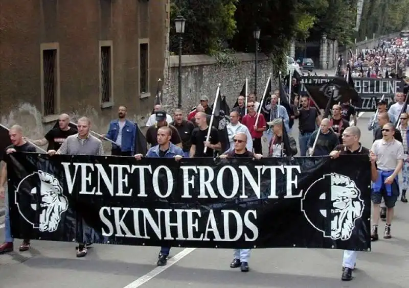 VENETO FRONTE SKINHEAD