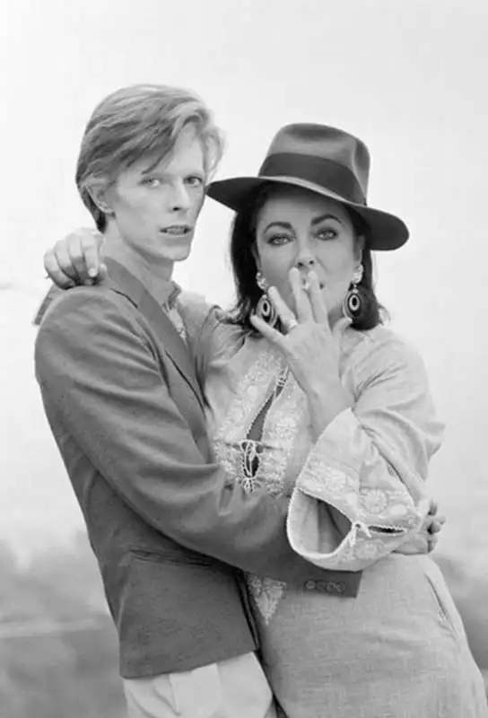 david bowie e elizabeth taylor  1