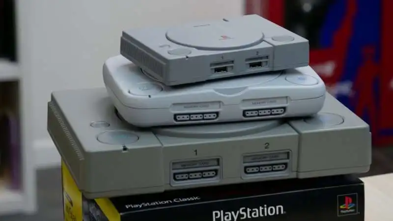 EVOLUZIONE DELLE PLAYSTATION    