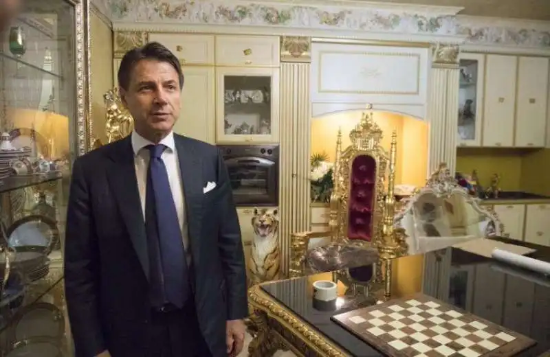 GIUSEPPE CONTE NELLE VILLE CASAMONICA