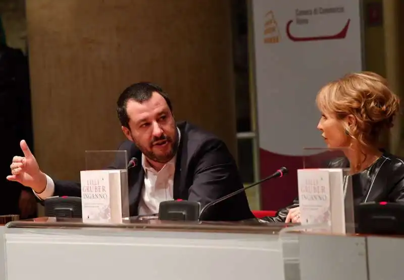 il ministro matteo salvini e lilli gruber (2)