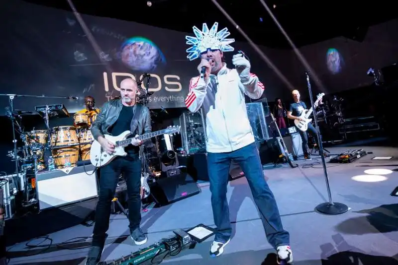 iqos 3 evento jamiroquai live 05