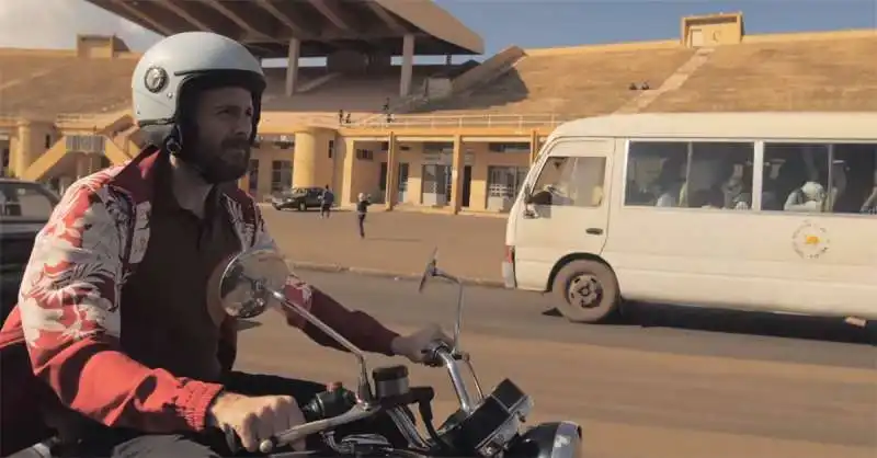 jovanotti video chiaro di luna girato ad asmara in eritrea 3