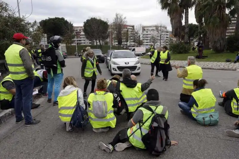 la protesta dei gilet gialli in francia 11