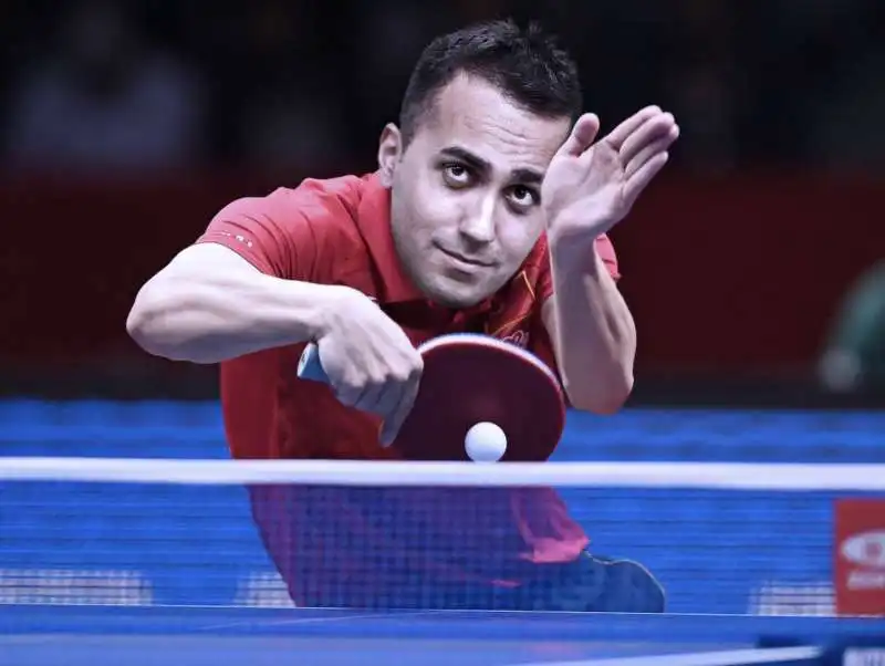 LUIGI DI MAIO PING PONG