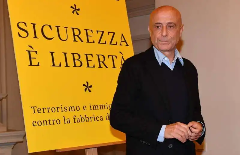 marco minniti (7)