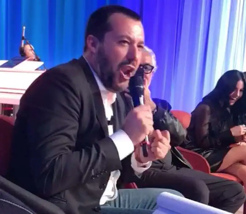 matteo salvini al maurizio costanzo show  