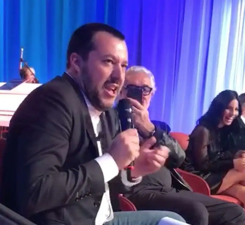 matteo salvini al maurizio costanzo show