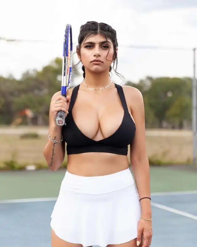 mia khalifa 2