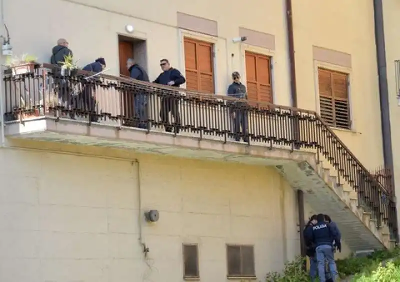 omicidio suicidio ad avellino