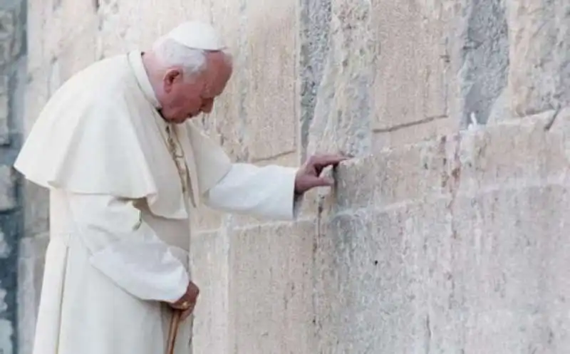 PAPA WOJTYLA AL MURO DEL PIANTO