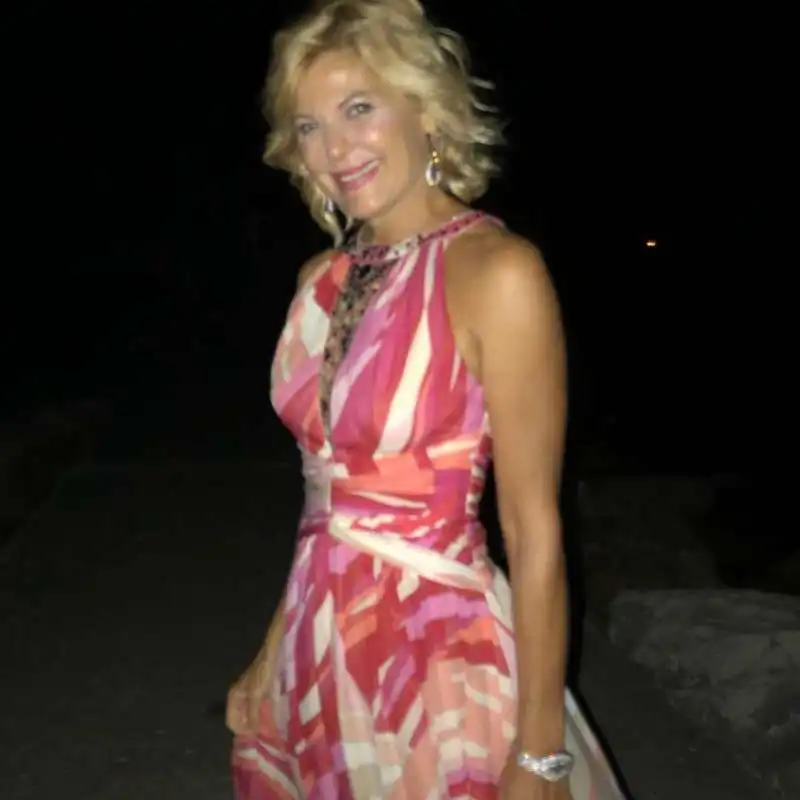 patrizia pellegrino 24