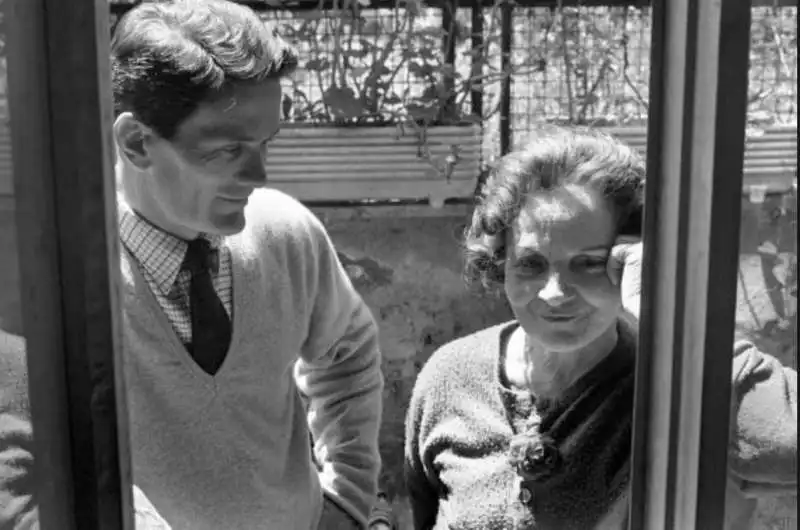 pier paolo pasolini con la madre susanna colussi 1