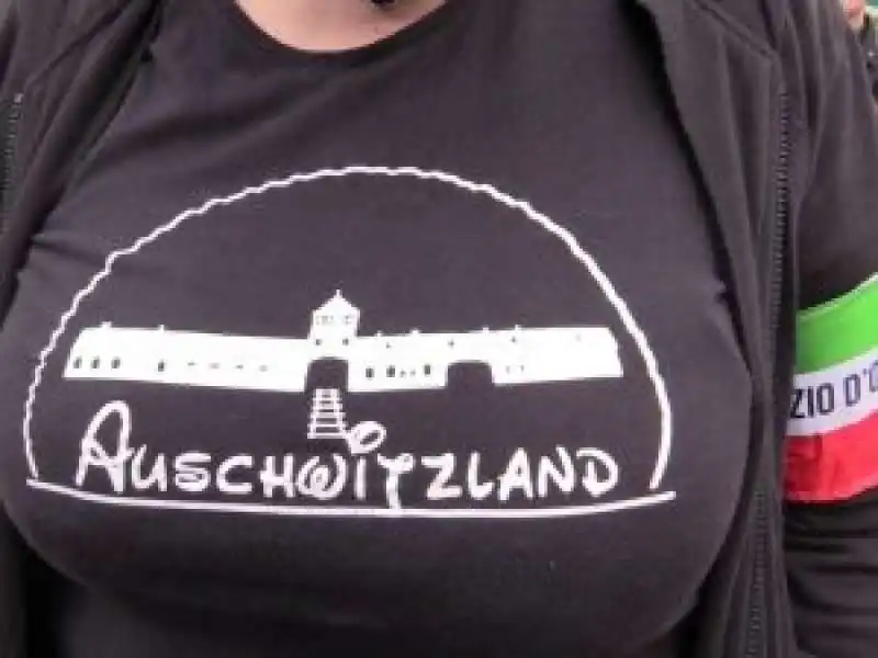 selene ticchi auschwitzland