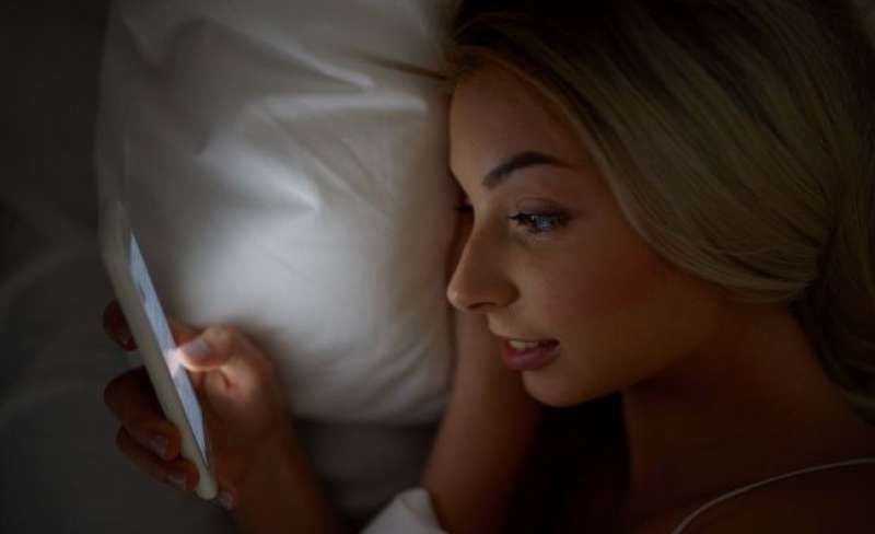 smartphone a letto 7