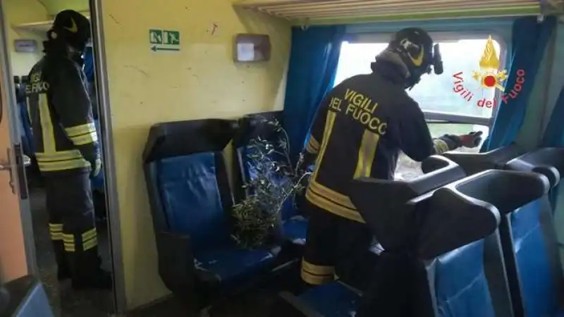 tromba d'aria su treno in corsa a catanzaro 3