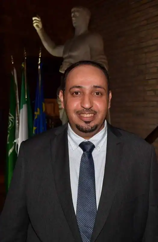 abdullah al zahrani direttore generale del museo nazionale curatore della mostra roa  foto di bacco