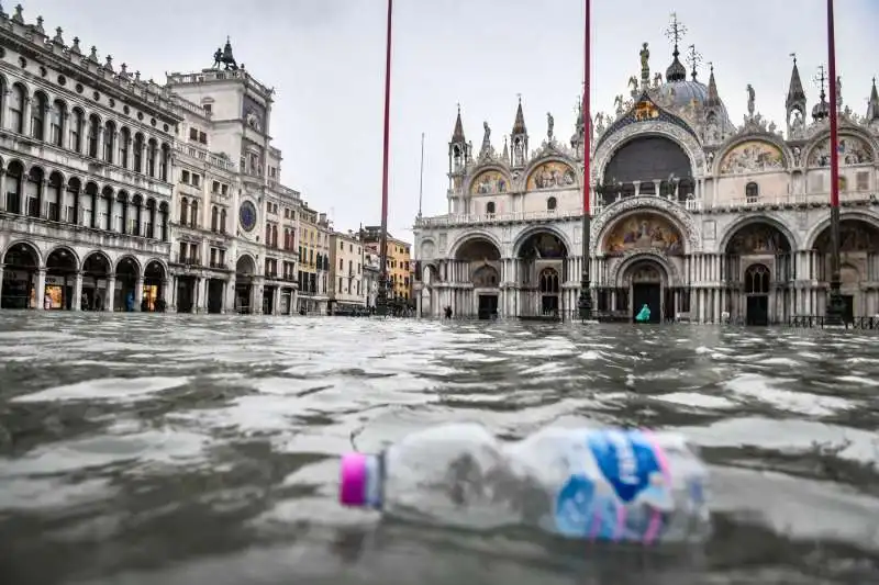 acqua alta a venezia 1