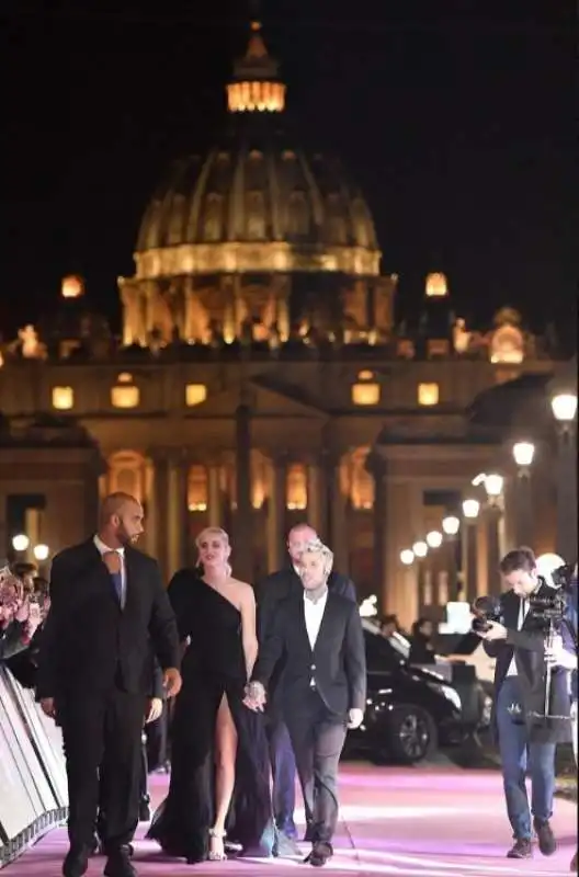 chiara ferragni e fedez a roma 6