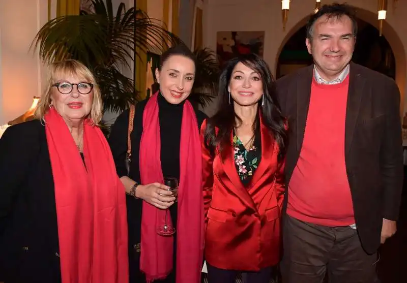 elena giordano valentina cimino giovanna alibrandi  gianluca giordano  foto di bacco