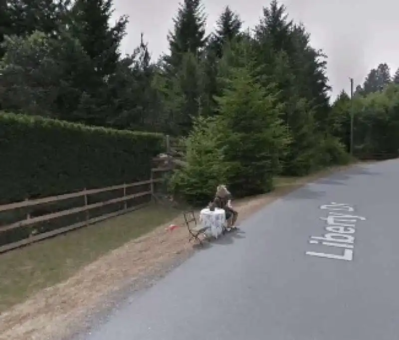 google maps e l'uomo con la testa di cavallo 1