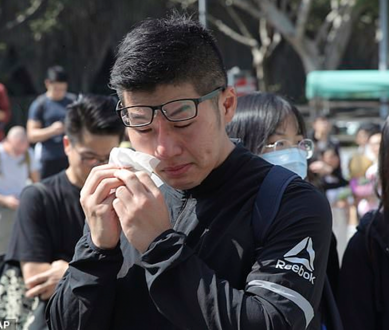 Hong kong proteste ragazzo deceduto - Dago fotogallery