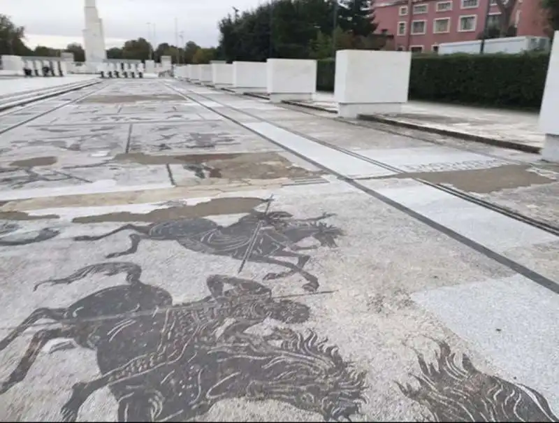 i mosaici del foro italico distrutti 6