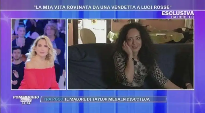 ilaria di roberto a pomeriggio cinque 1