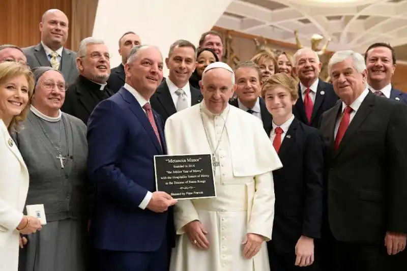 john bel edwards con papa francesco