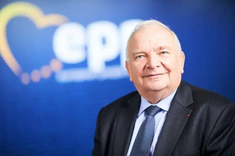 JOSEPH DAUL