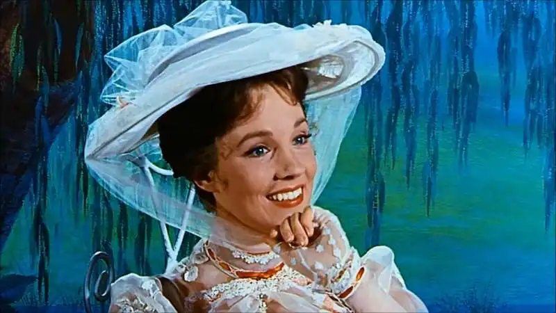 julie andrews in mary poppins