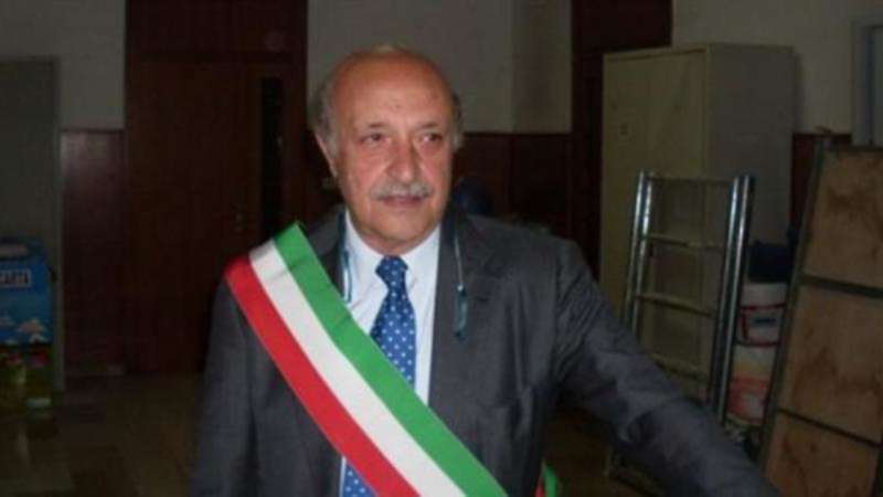 lello russo sindaco di pomigliano d'arco 2