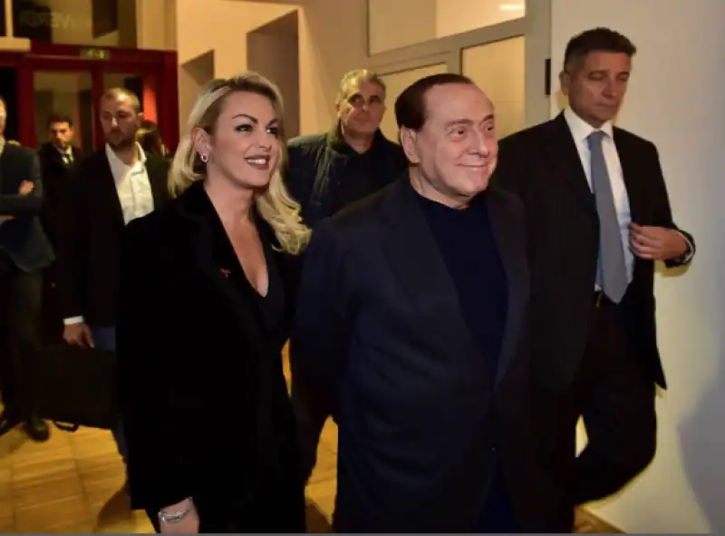 luna berlusconi luna nuova con silvio berlusconi e francesca pascale