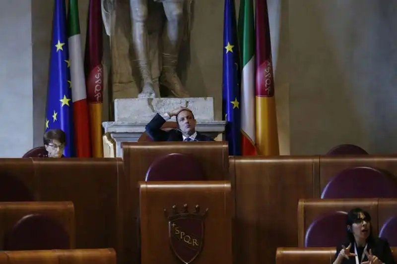 marcello de vito torna in aula dopo la sospensione dei domiciliari 42