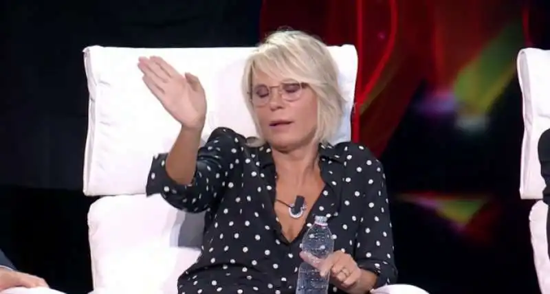 maria de filippi sbotta a 'tu si que vales' 10