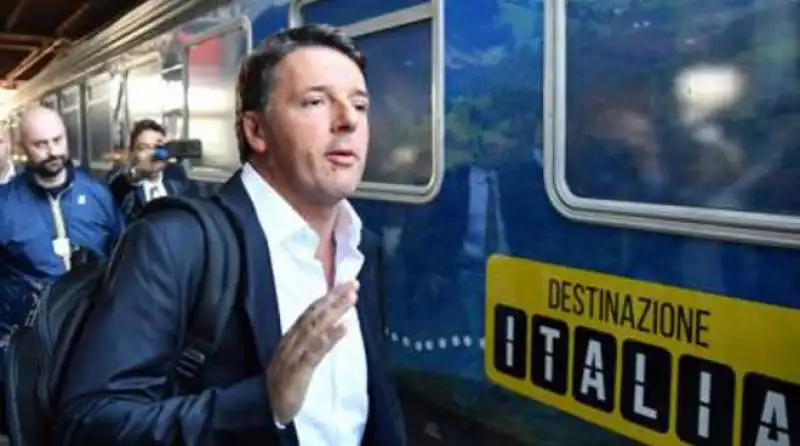 MATTEO RENZI TRENO