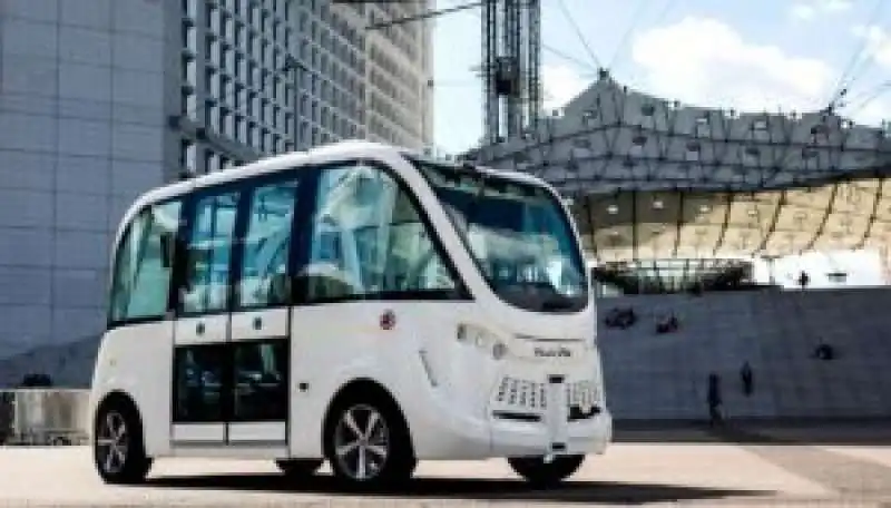 navya il bus elettrico a guida autonoma di merano