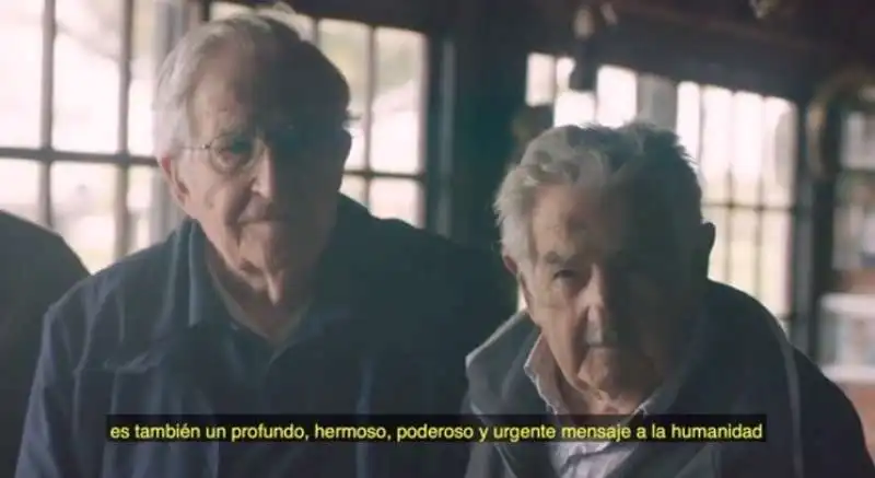 noam chomsky e pepe mujica  3