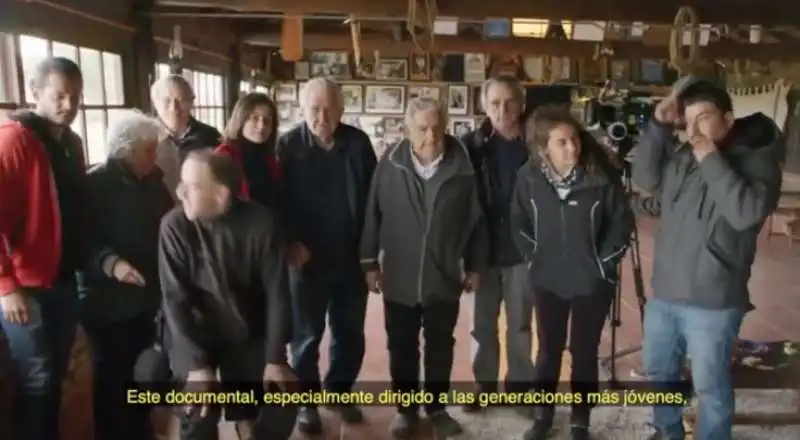 noam chomsky e pepe mujica  5