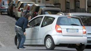 parcheggiatori abusivi napoli 5