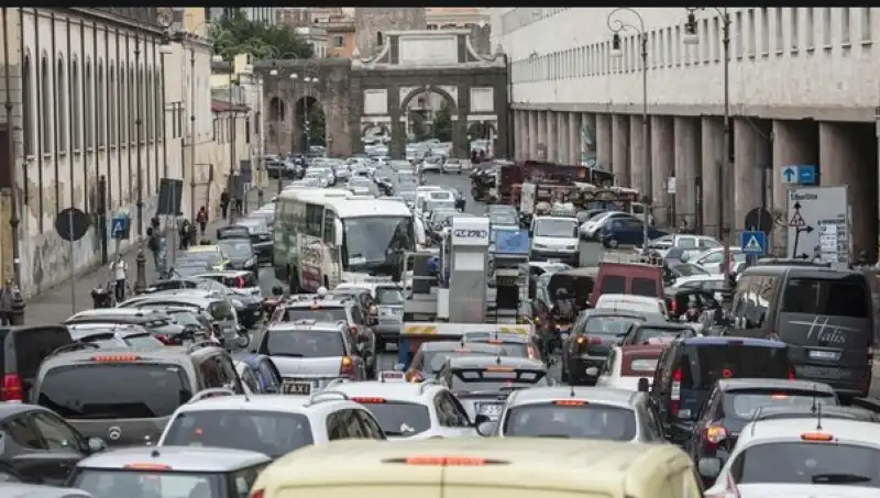 roma traffico lungotevere