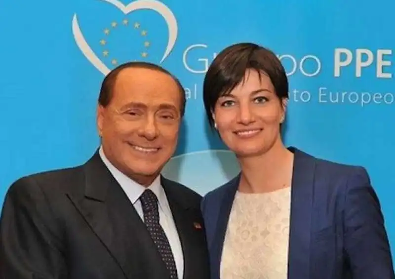 silvio berlusconi e lara comi