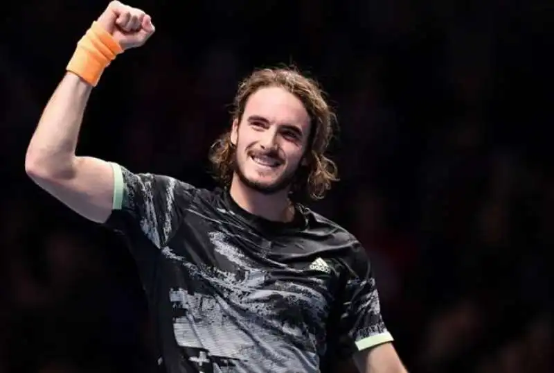 tsitsipas 100