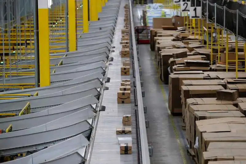 centro distribuzione amazon in california 5