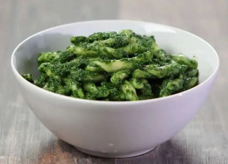 fusilli al cavolo nero