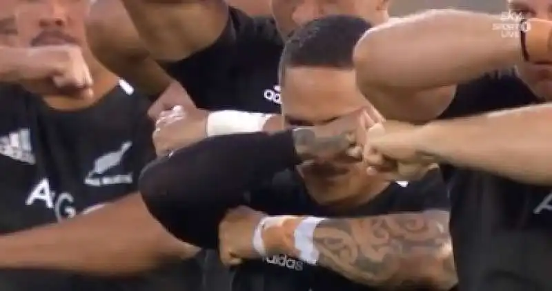 haka all blacks maradona 7