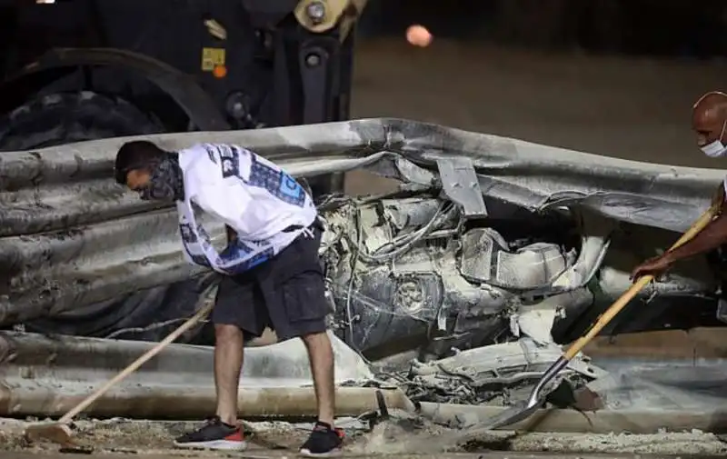 incidente di romain grosjean al gp del bahrein 4